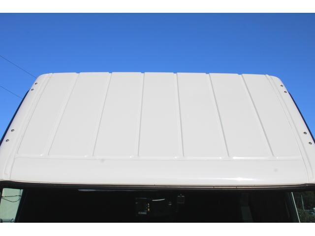 三菱ふそうキャンター高所作業車小型（2t・3t）[写真09]