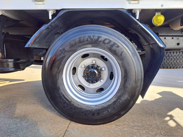 日野レンジャークレーン付中型（4t）[写真24]