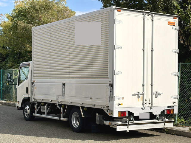 いすゞエルフアルミウイング小型（2t・3t）[写真02]