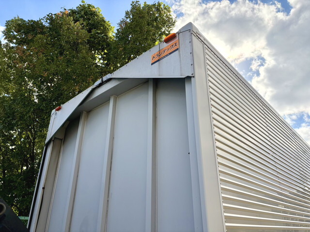 いすゞエルフアルミウイング小型（2t・3t）[写真21]