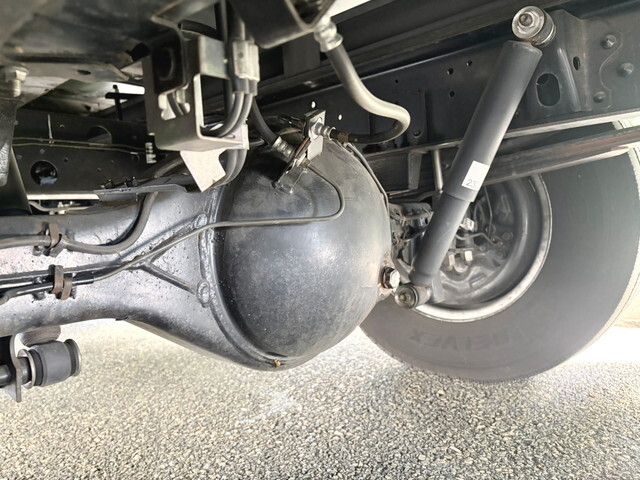 いすゞエルフアルミウイング小型（2t・3t）[写真23]