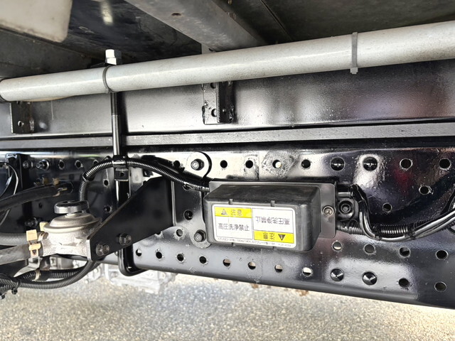 いすゞエルフアルミウイング小型（2t・3t）[写真25]