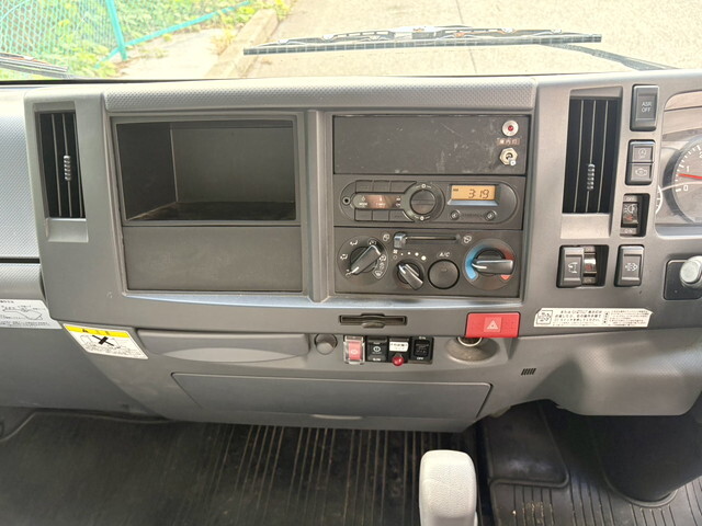 いすゞエルフアルミウイング小型（2t・3t）[写真33]