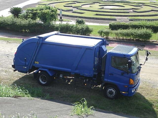 日野レンジャーパッカー車（塵芥車）増トン（6t・8t）[写真22]