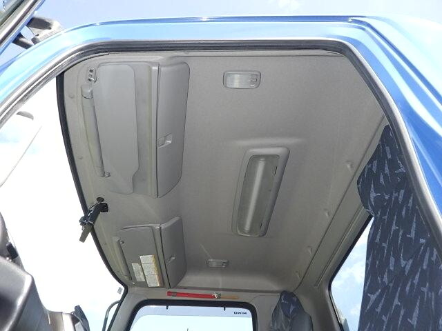 日野レンジャーパッカー車（塵芥車）増トン（6t・8t）[写真23]