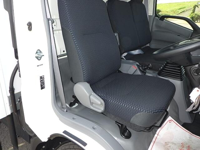 日野デュトロ冷凍車（冷蔵車）小型（2t・3t）[写真25]