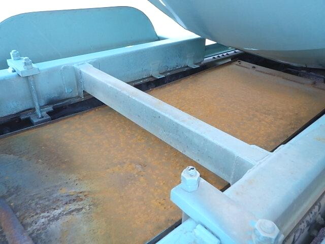 いすゞフォワードミキサー車（コンクリートミキサー）増トン（6t・8t）[写真18]