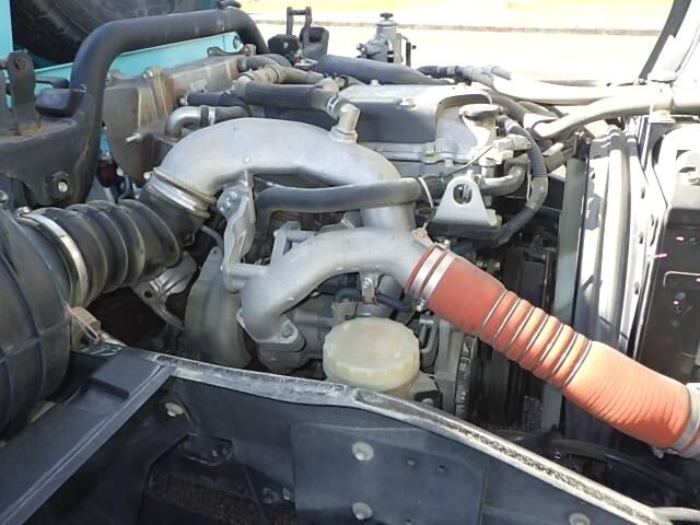 いすゞフォワードミキサー車（コンクリートミキサー）増トン（6t・8t）[写真28]