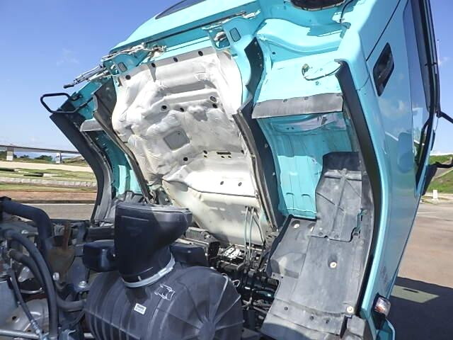 いすゞフォワードミキサー車（コンクリートミキサー）増トン（6t・8t）[写真31]