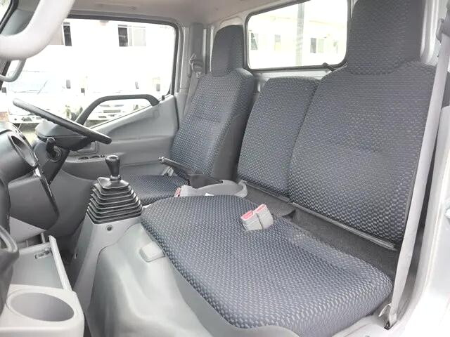 トヨタダイナ幌車小型（2t・3t）[写真30]