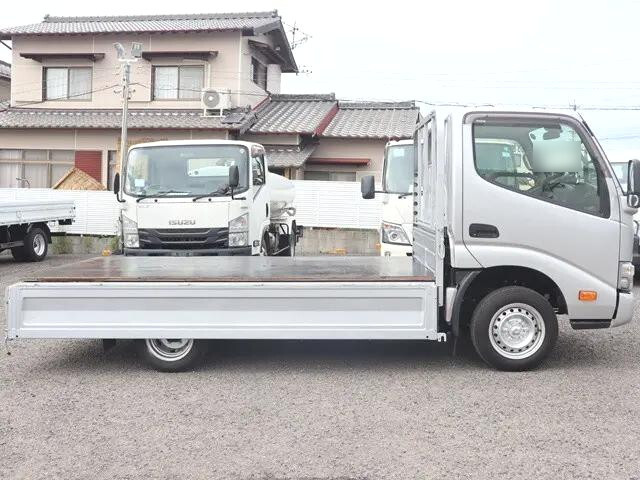 トヨタダイナ幌車小型（2t・3t）[写真07]