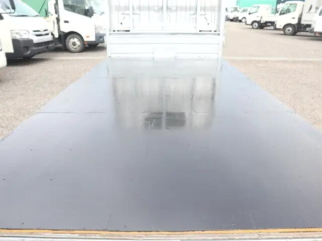 トヨタダイナ幌車小型（2t・3t）[写真08]