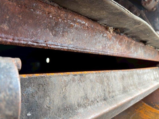 いすゞエルフパッカー車（塵芥車）小型（2t・3t）[写真13]