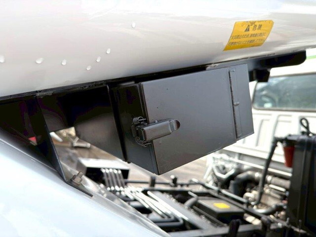 いすゞエルフパッカー車（塵芥車）小型（2t・3t）[写真27]