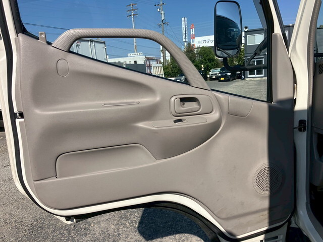 日野デュトロアルミブロック小型（2t・3t）[写真27]