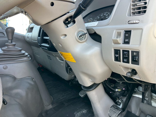 日野デュトロアルミブロック小型（2t・3t）[写真37]