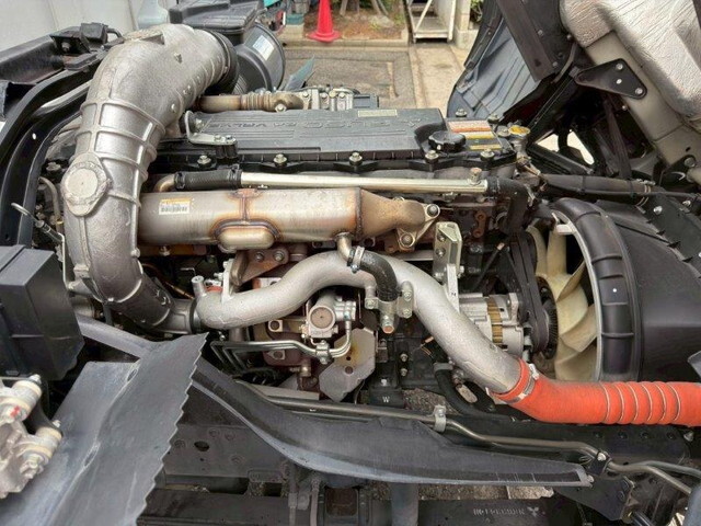 三菱ふそうファイターアルミウイング中型（4t）[写真27]