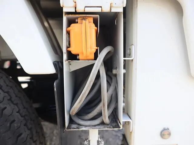 その他のメーカーその他の車種平ボディ小型（2t・3t）[写真12]