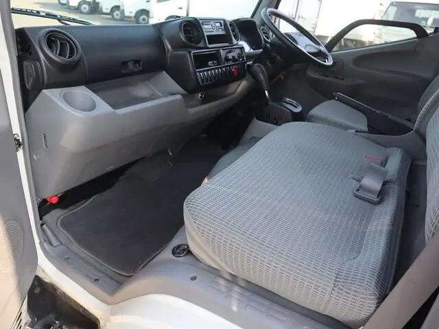 トヨタトヨエース幌車小型（2t・3t）[写真27]