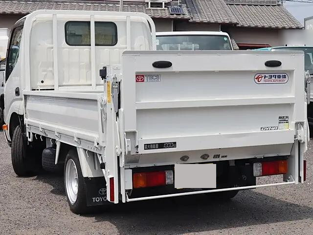 トヨタダイナ平ボディ小型（2t・3t）[写真02]