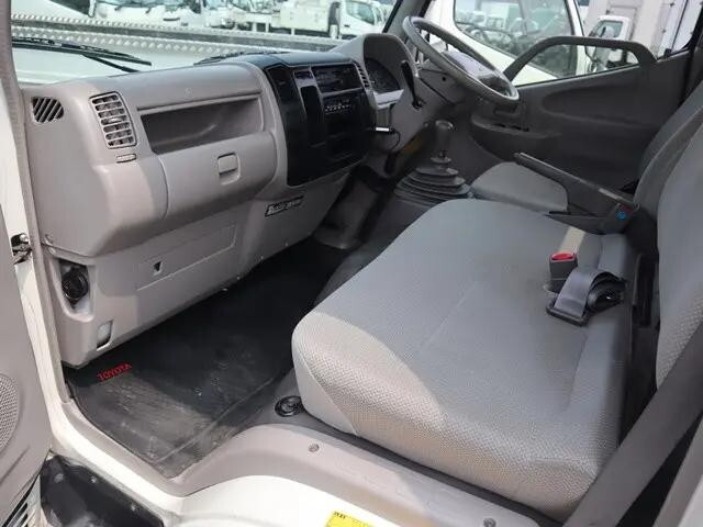 トヨタダイナ平ボディ小型（2t・3t）[写真31]