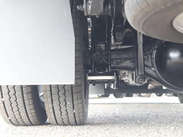 日野デュトロ平ボディ小型（2t・3t）[写真22]