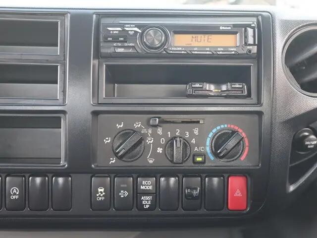 日野デュトロ平ボディ小型（2t・3t）[写真31]