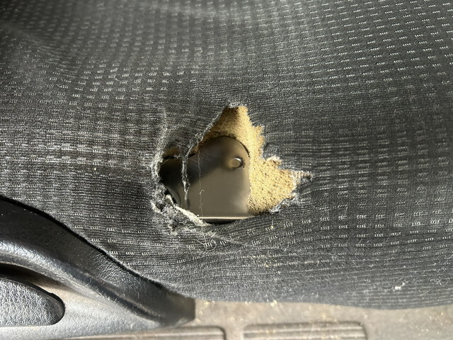 三菱ふそうキャンター平ボディ小型（2t・3t）[写真33]