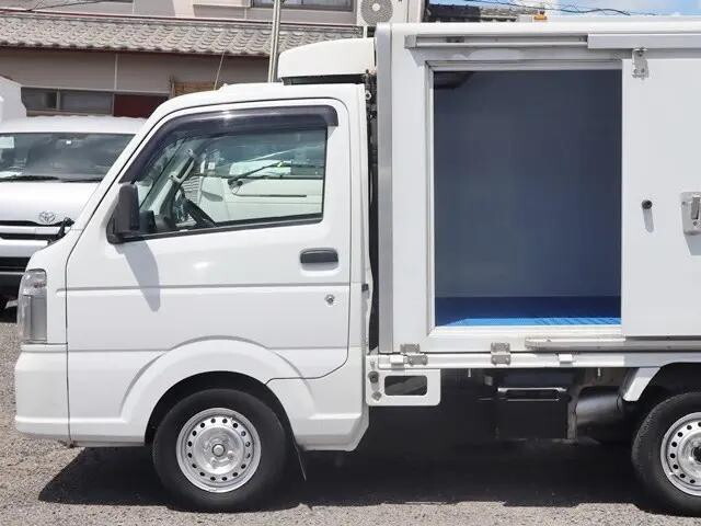三菱その他の車種冷凍車（冷蔵車）小型（2t・3t）[写真07]