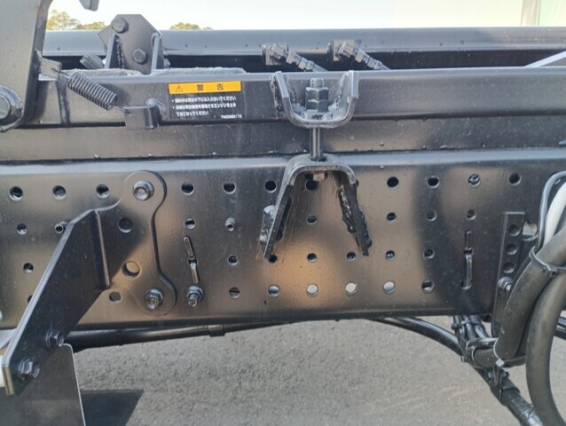 いすゞエルフセーフティローダー小型（2t・3t）[写真17]