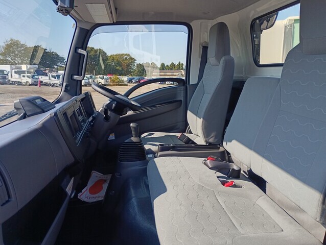 いすゞエルフセーフティローダー小型（2t・3t）[写真23]