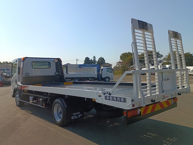 いすゞエルフセーフティローダー小型（2t・3t）[写真04]