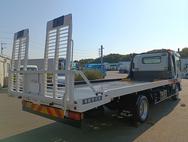 いすゞエルフセーフティローダー小型（2t・3t）[写真06]