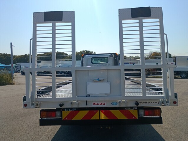 いすゞエルフセーフティローダー小型（2t・3t）[写真07]