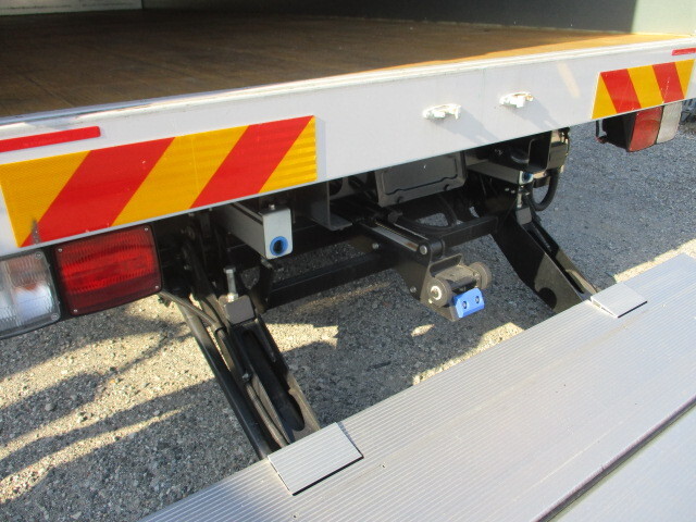 日野レンジャーアルミバン中型（4t）[写真18]