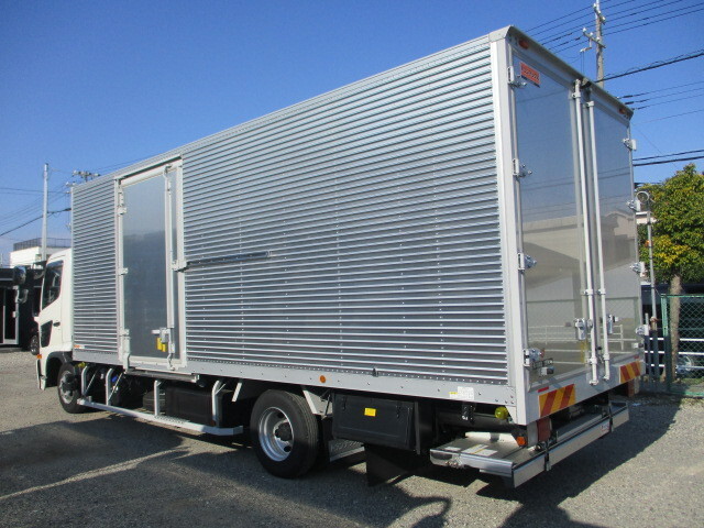 日野レンジャーアルミバン中型（4t）[写真02]