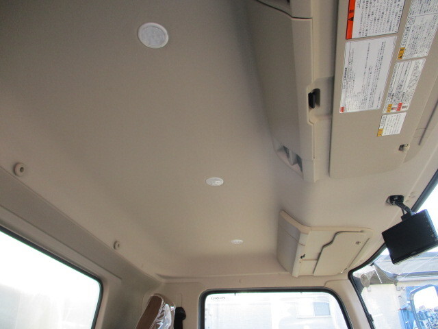 日野レンジャーアルミバン中型（4t）[写真25]