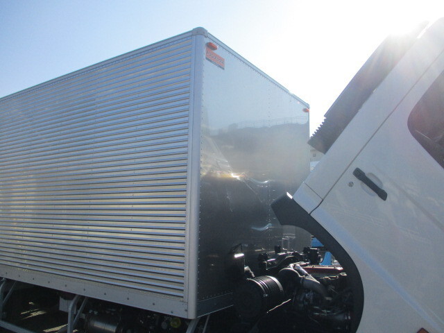 日野レンジャーアルミバン中型（4t）[写真37]