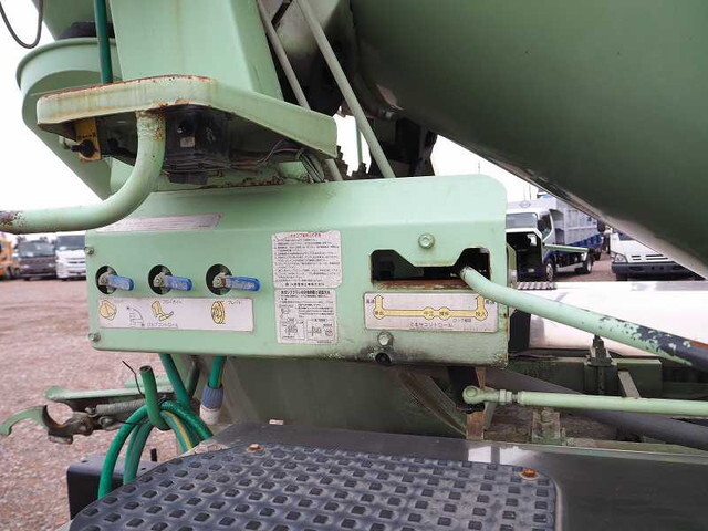 日野プロフィアミキサー車（コンクリートミキサー）大型（10t）[写真12]