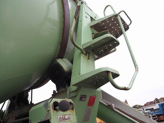 日野プロフィアミキサー車（コンクリートミキサー）大型（10t）[写真25]