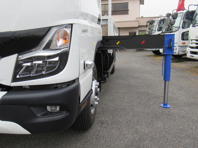 三菱ふそうキャンタークレーン4段小型（2t・3t）[写真12]