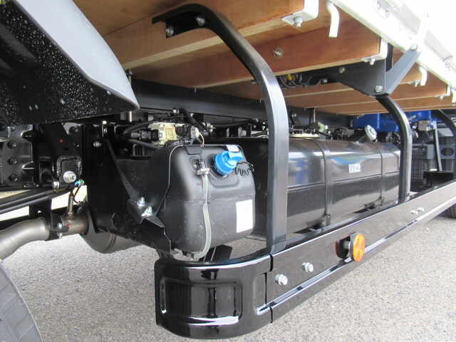 三菱ふそうキャンタークレーン4段小型（2t・3t）[写真14]