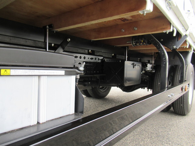 三菱ふそうキャンタークレーン4段小型（2t・3t）[写真16]