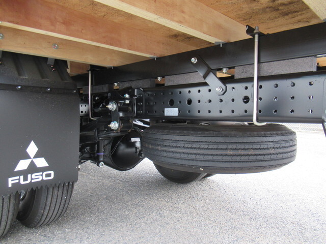 三菱ふそうキャンタークレーン4段小型（2t・3t）[写真19]