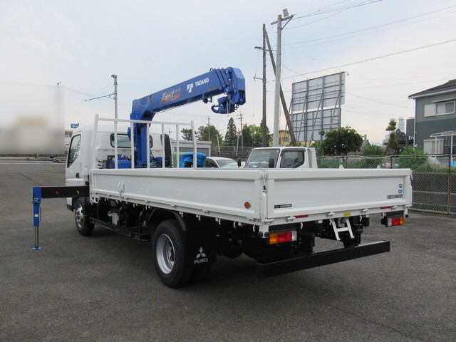 三菱ふそうキャンタークレーン4段小型（2t・3t）[写真02]