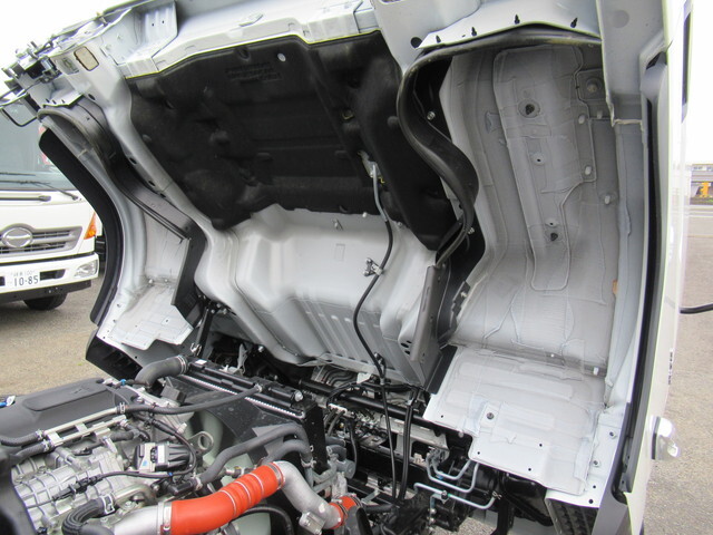 三菱ふそうキャンタークレーン4段小型（2t・3t）[写真23]