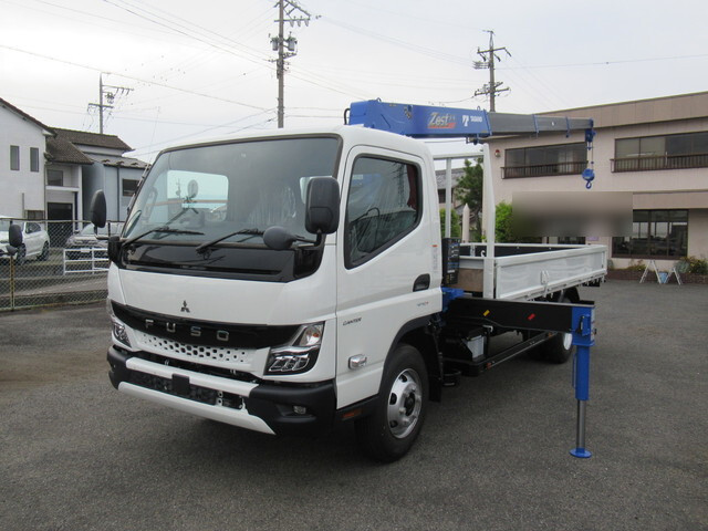 三菱ふそうキャンタークレーン4段小型（2t・3t）[写真03]