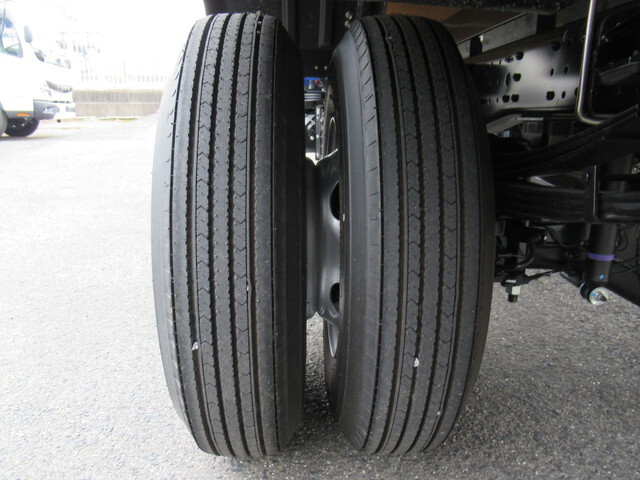 三菱ふそうキャンタークレーン4段小型（2t・3t）[写真31]