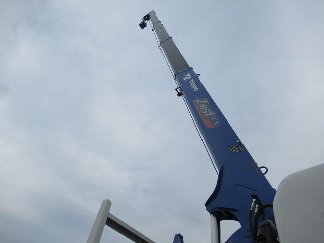 三菱ふそうキャンタークレーン4段小型（2t・3t）[写真09]