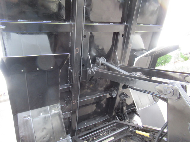 いすゞフォワードダンプ中型（4t）[写真13]